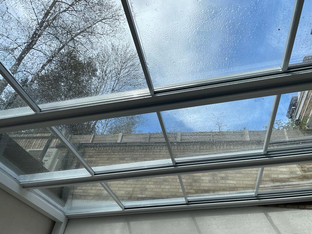 Birleşik Krallık Hareketli Cam Tavan Sistemi